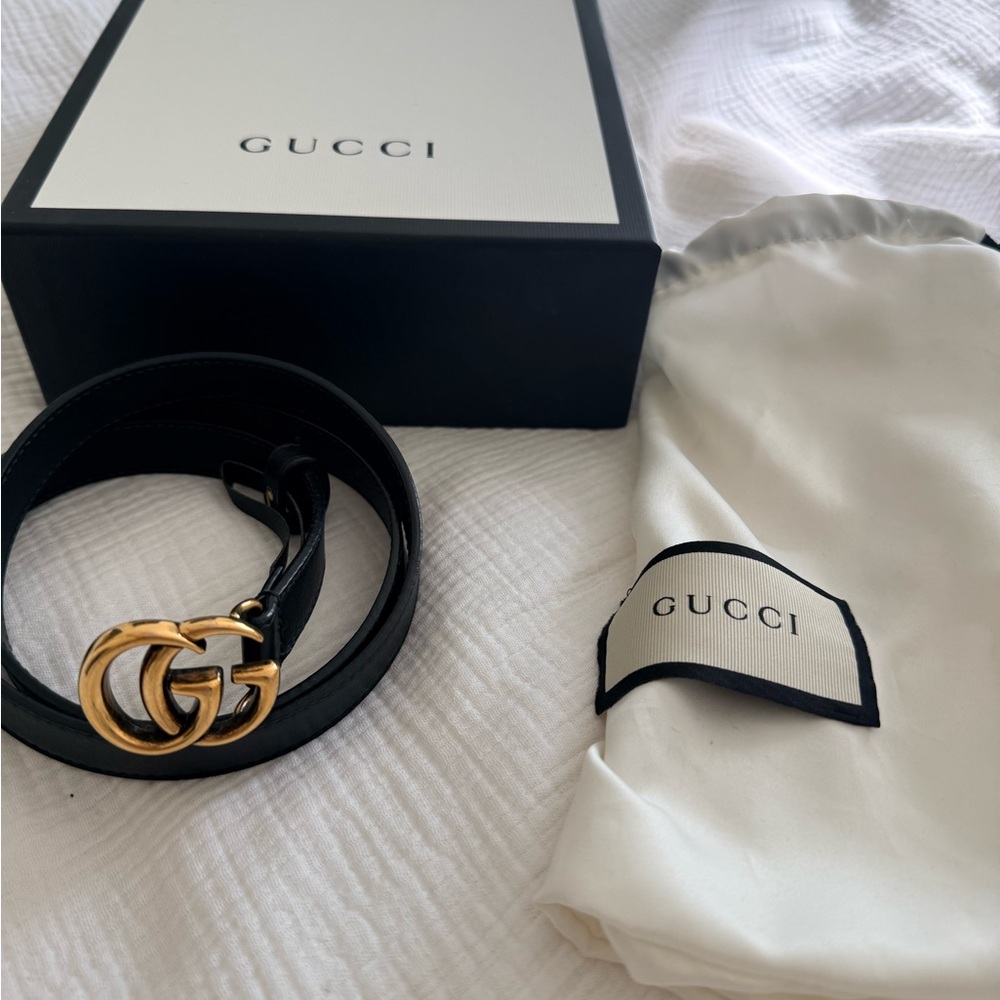 Gucci Women's Belt in Black with Gold Buckle